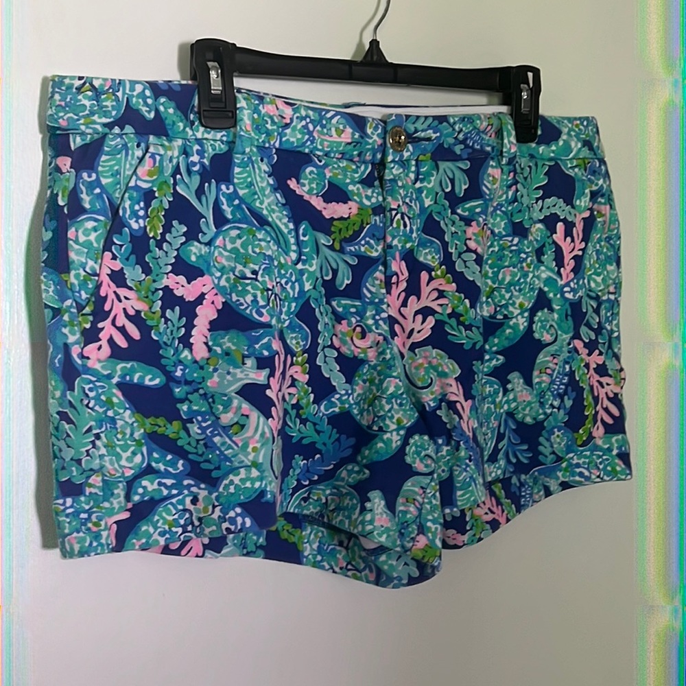Lilly Pulitzer 5" Callahan Knit Short. Corsica Blue Turtle Villa